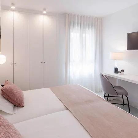 Premium Apartment & Free Parking By Ele Apartments Málaga Extérieur photo