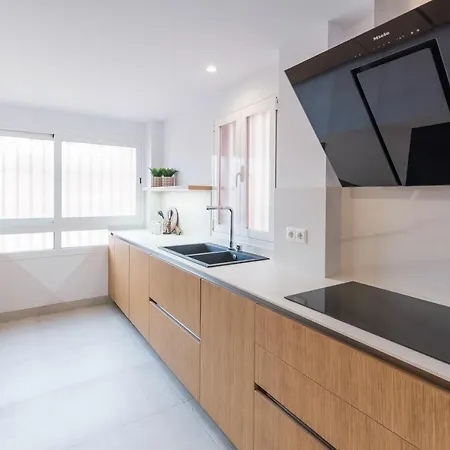 Premium Apartment & Free Parking By Ele Apartments Málaga Extérieur photo
